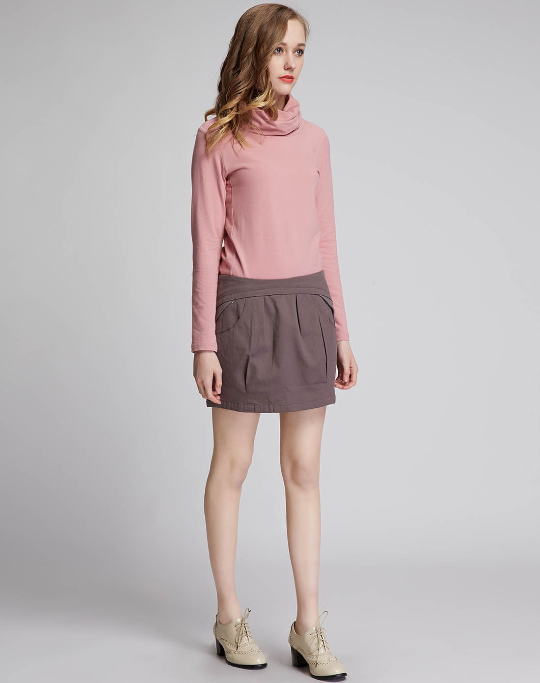 女装时尚气质灰玫瑰色夸张高领针织衫