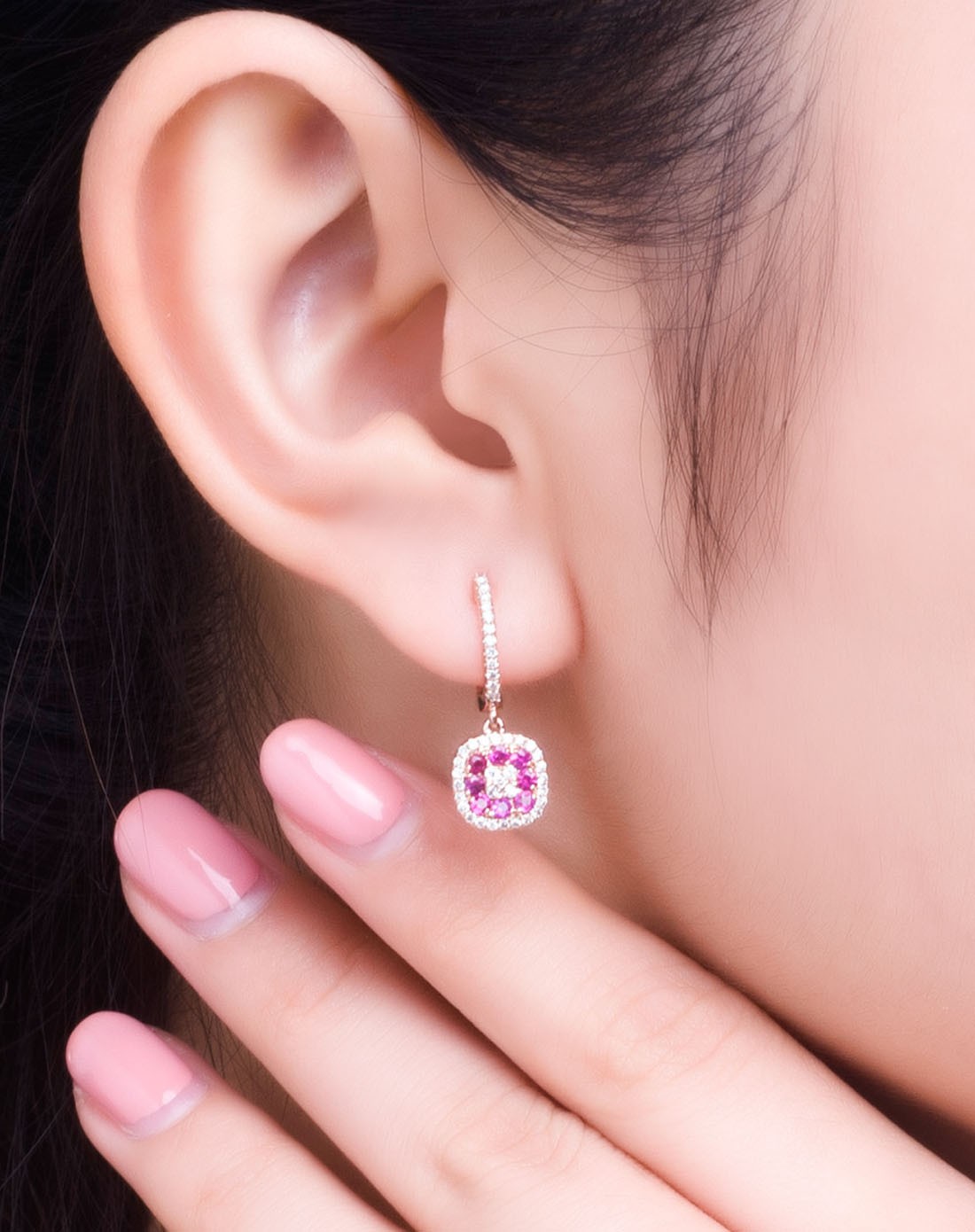 18k玫瑰金红宝石耳环群镶钻石耳环