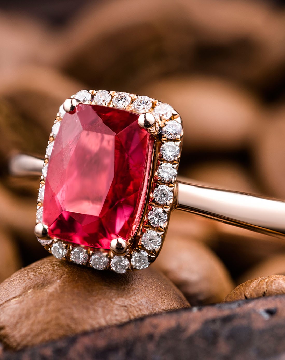 玫瑰18k金1.06克拉红碧玺女戒