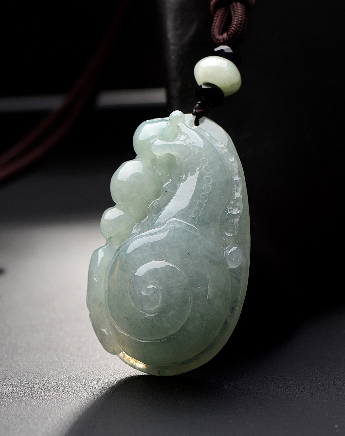 a货翡翠冰种水润冰莹扭转乾坤吊坠