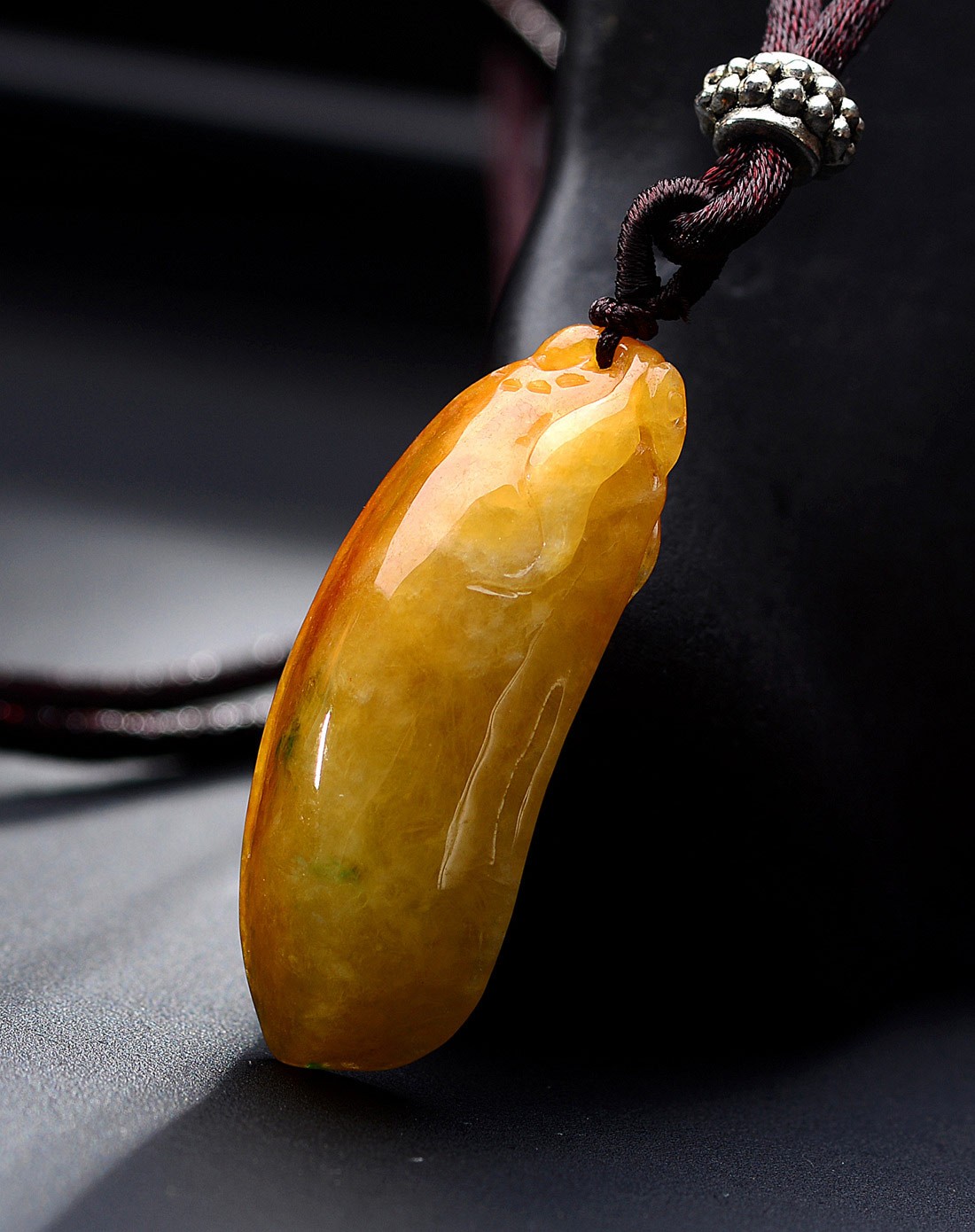 a货翡翠冰种黄翡特色浑厚福瓜吊坠