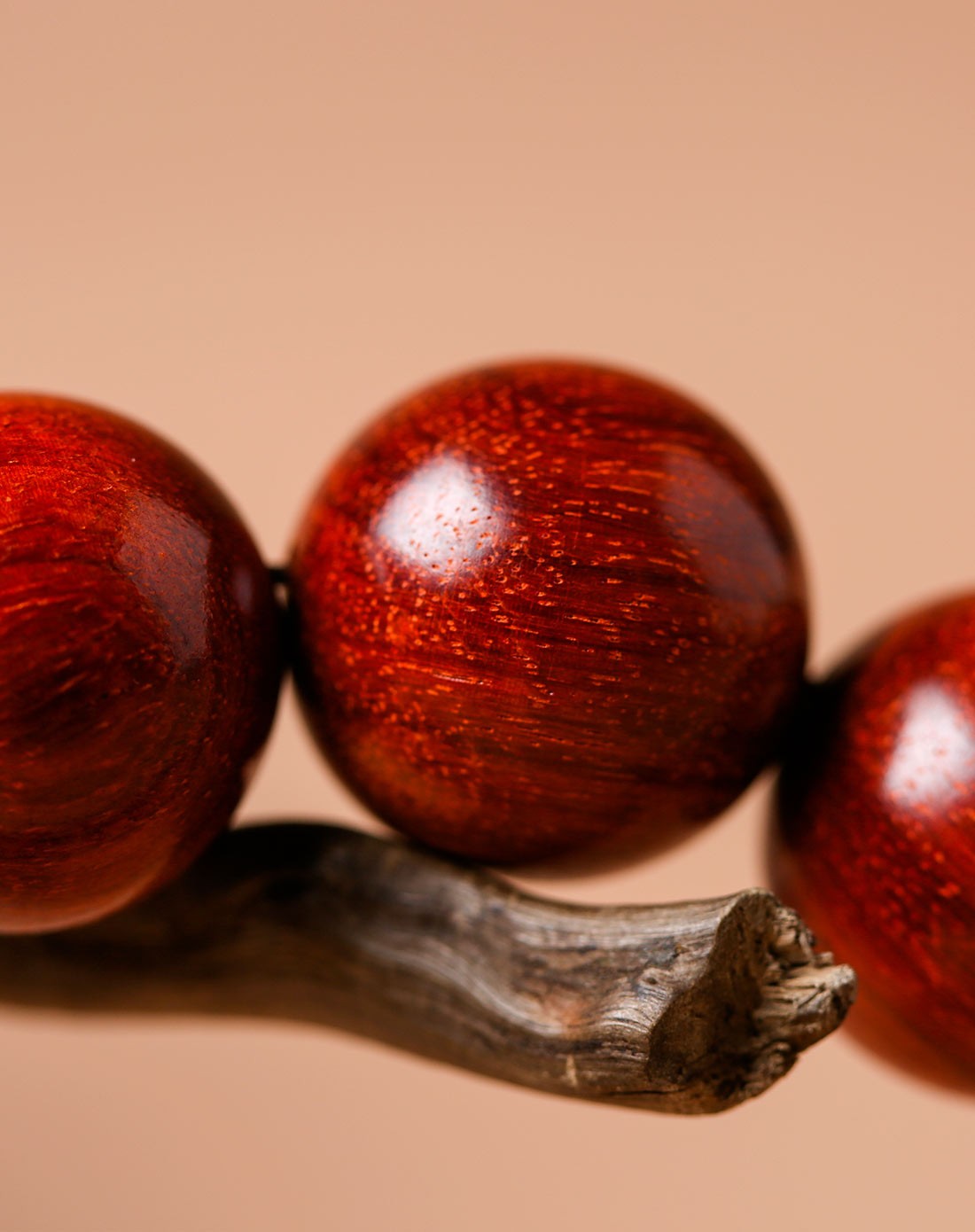 非洲.天然野生老料鸡血红科檀手串 平步青云款 20mm