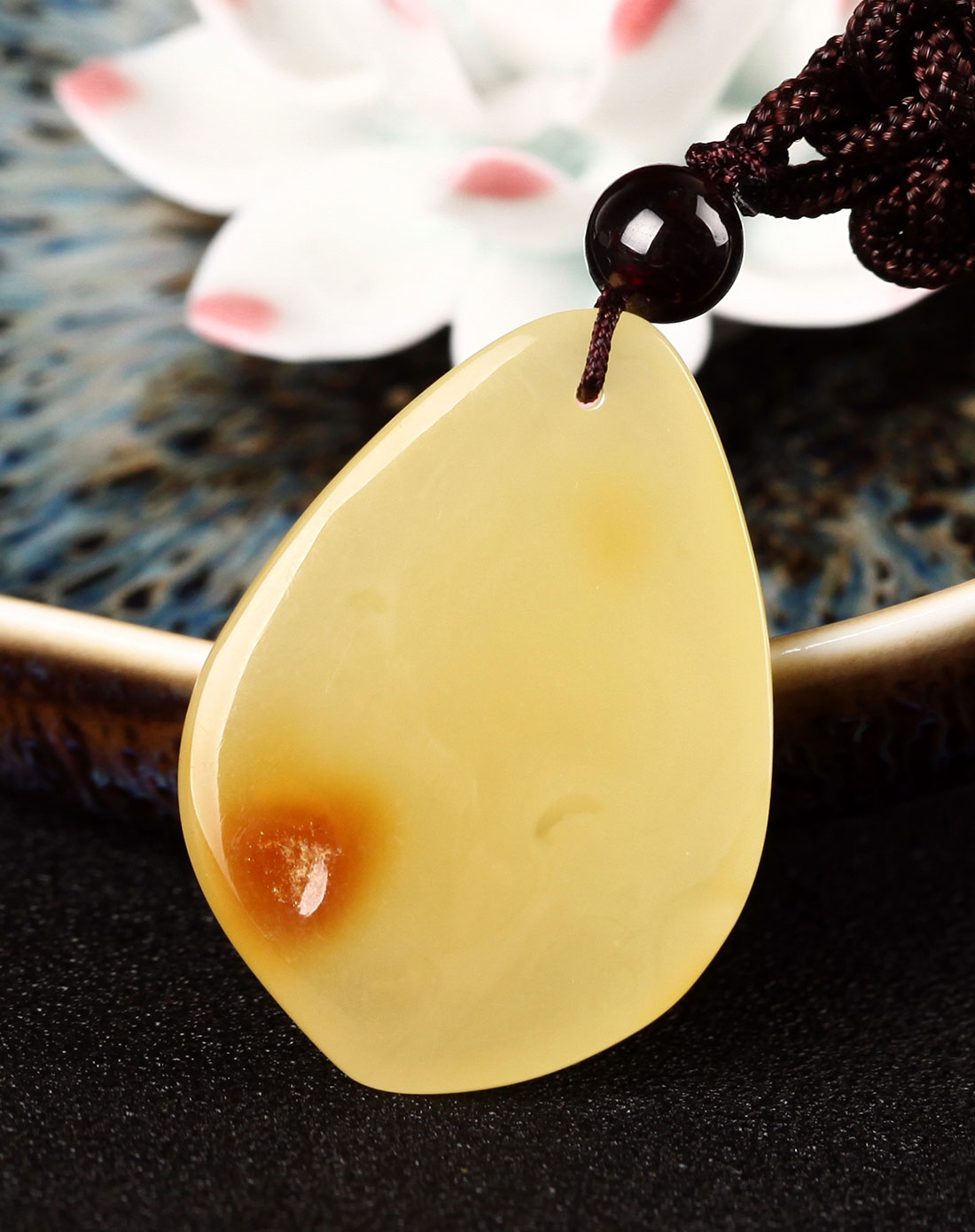 天然琥珀水滴形蜜蜡吊坠