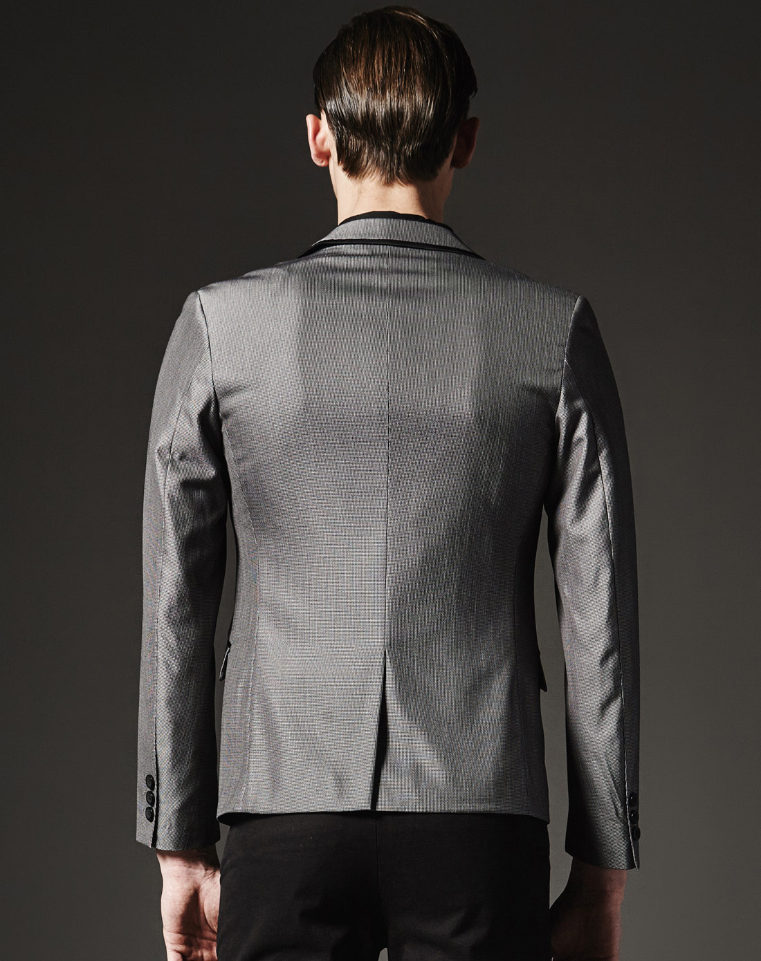 黑色装优雅时尚小格子后开叉西装