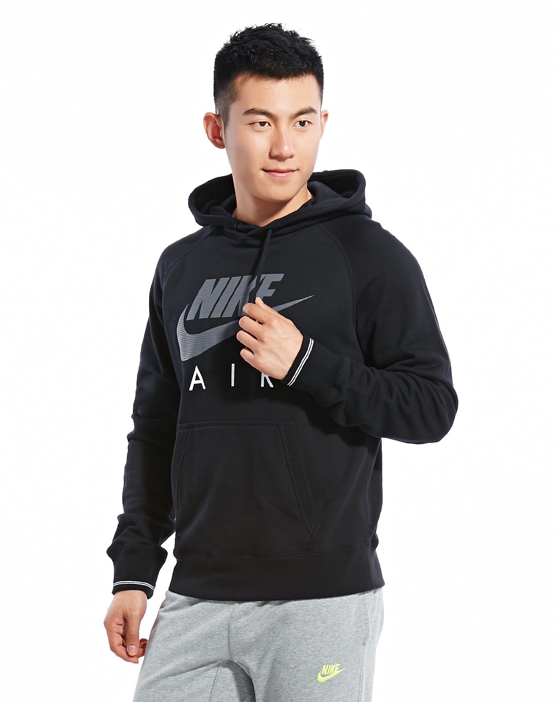 nike春夏新品男士专场-简约百搭 男款黑色连帽卫衣