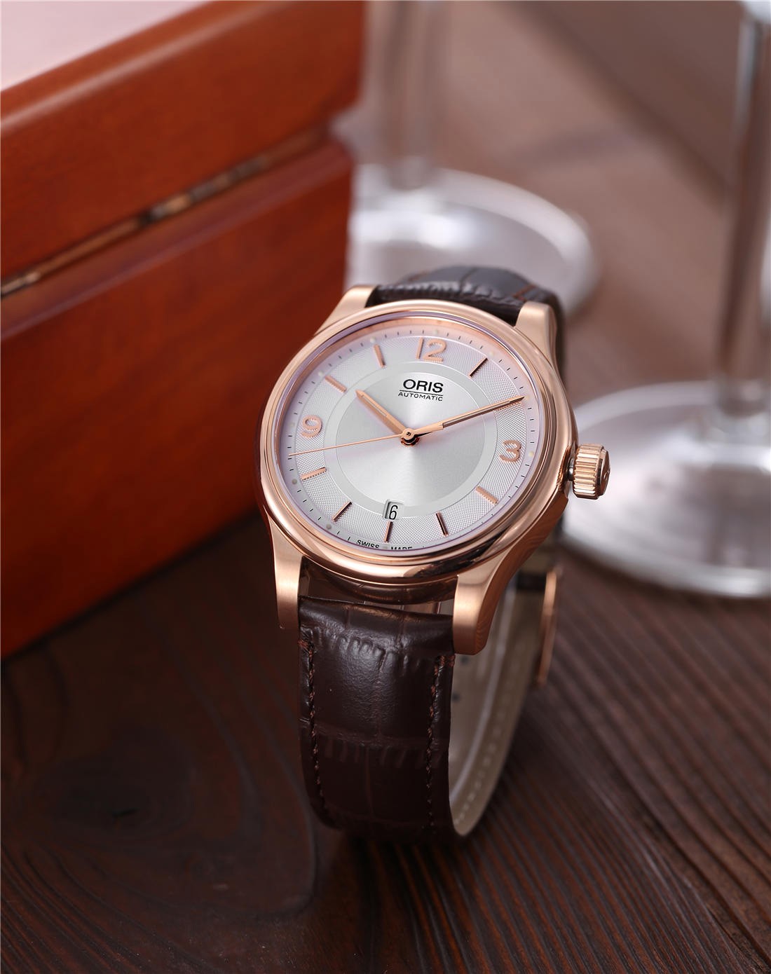 瑞士豪利时oris经典系列白色机械男表