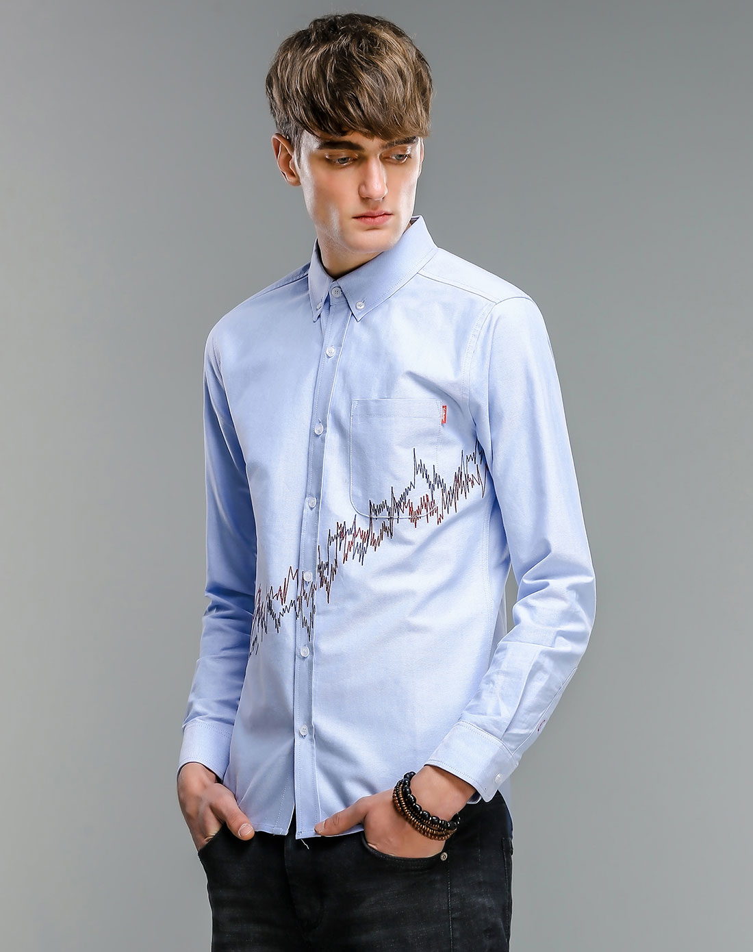 蓝色创意刺绣长袖衬衫