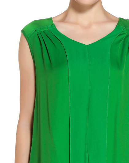 翠绿色甜美大方无袖中长款t恤