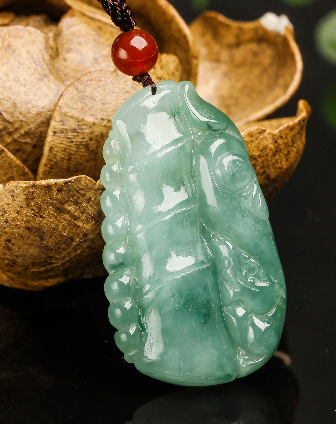 水头十足《平步青云》油青种a货翡翠(附国检证书)