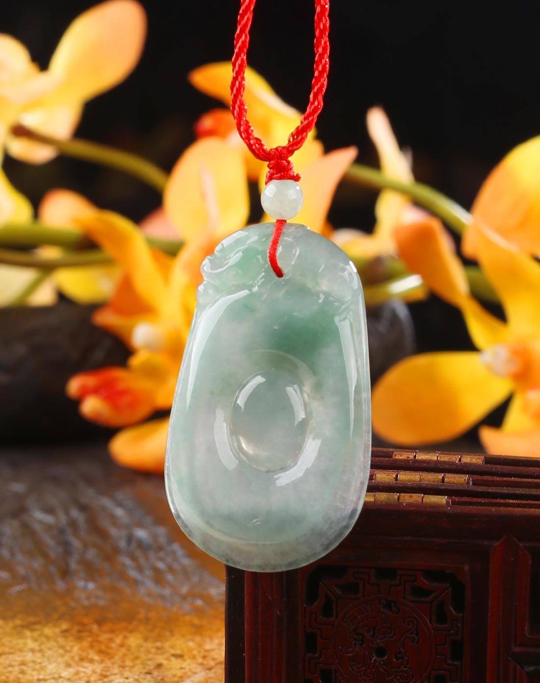 天然翡翠a货福在眼前吊坠(国家权威认证)