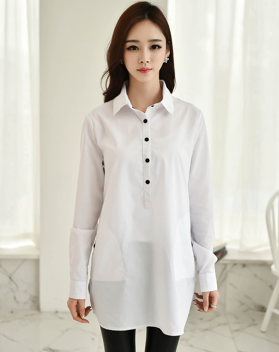 白色女式衬衫