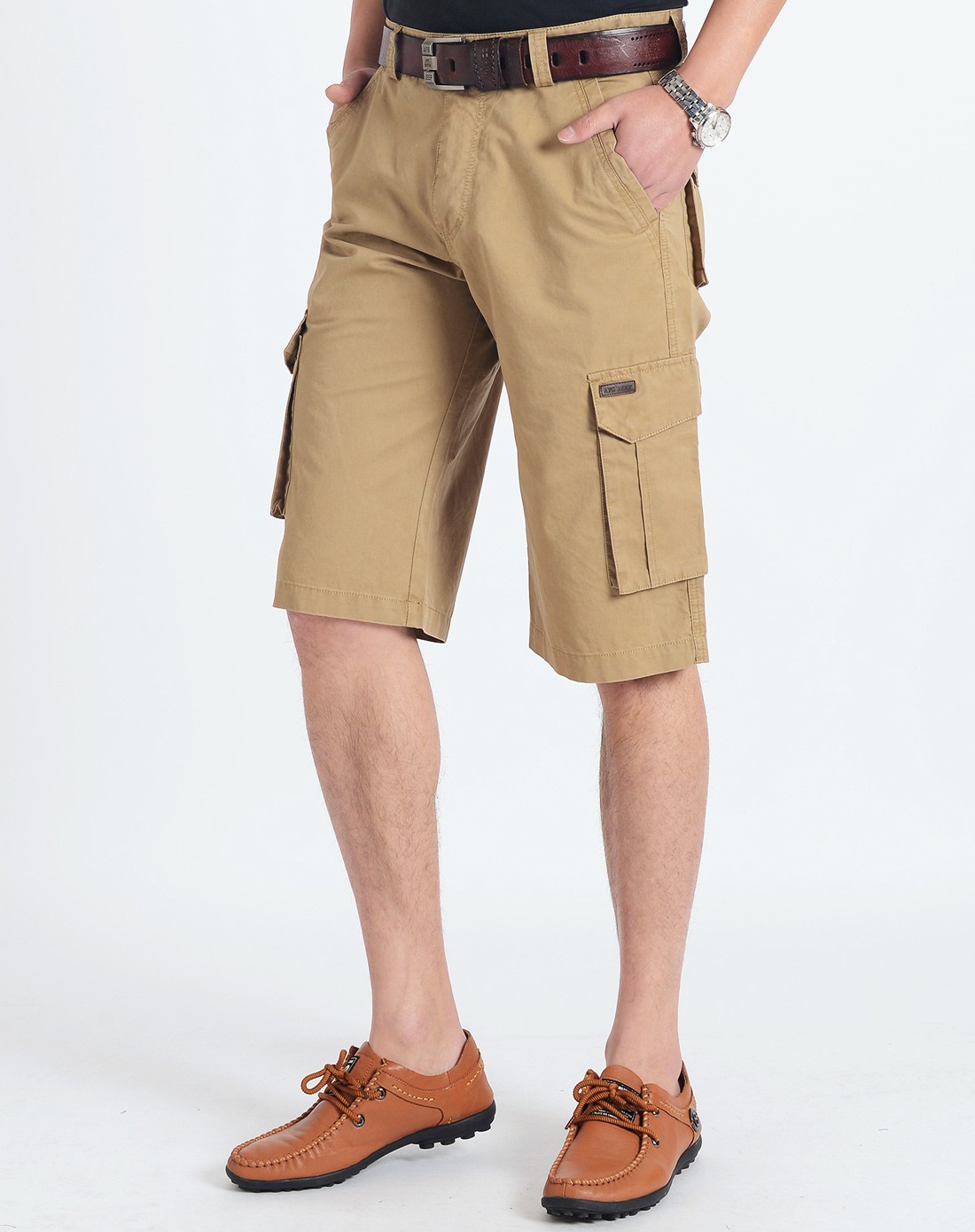 透气清凉 男士卡其色短裤 多袋运动休闲