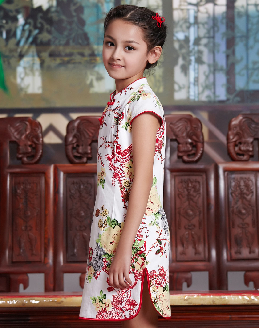 女童中国红旗袍