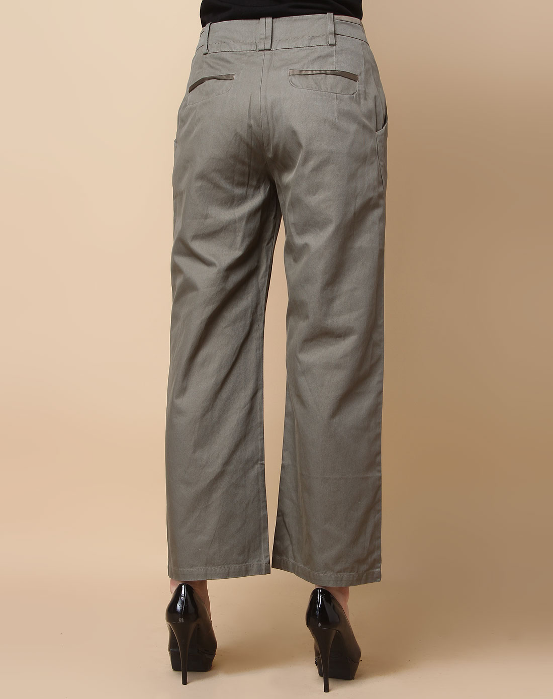 深卡其色休闲长裤