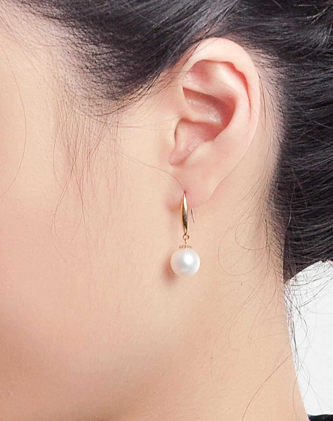 经典款正圆无瑕强光18k金天然珍珠耳环 附证书