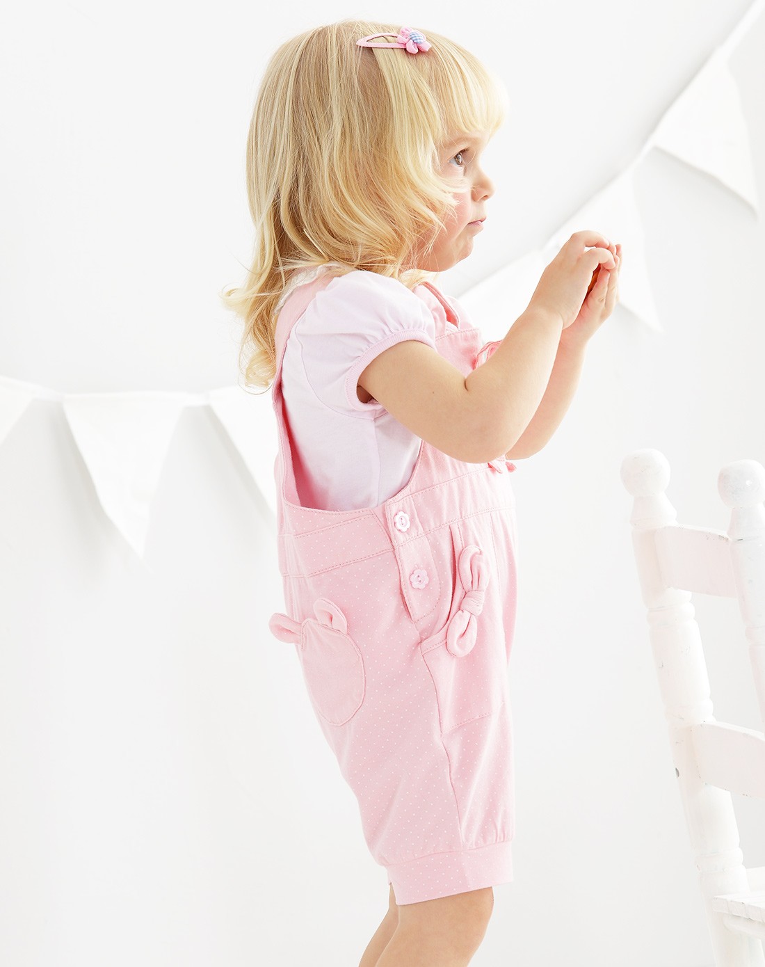 女宝宝肉粉可爱背带裤