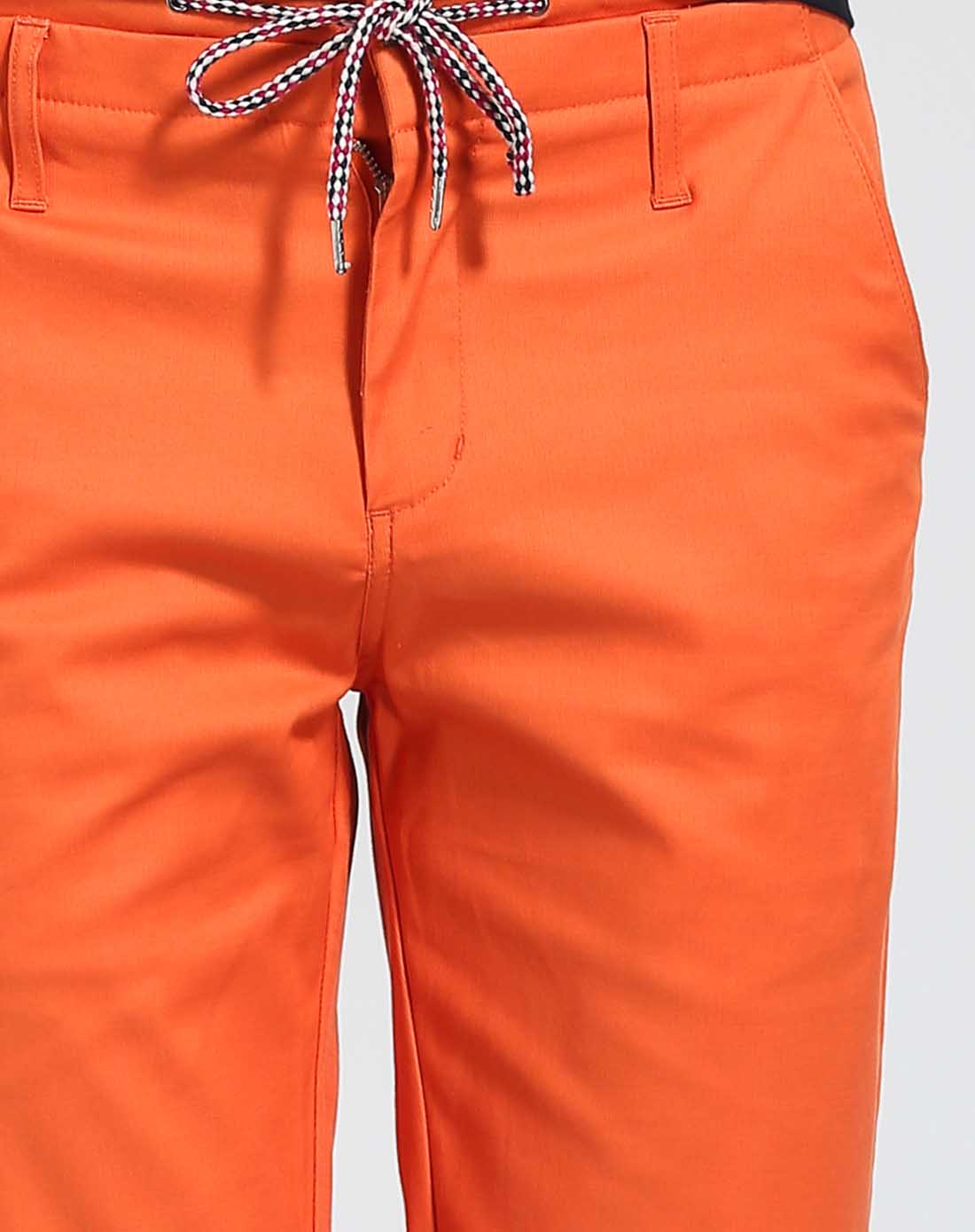 男款橙色休闲短裤