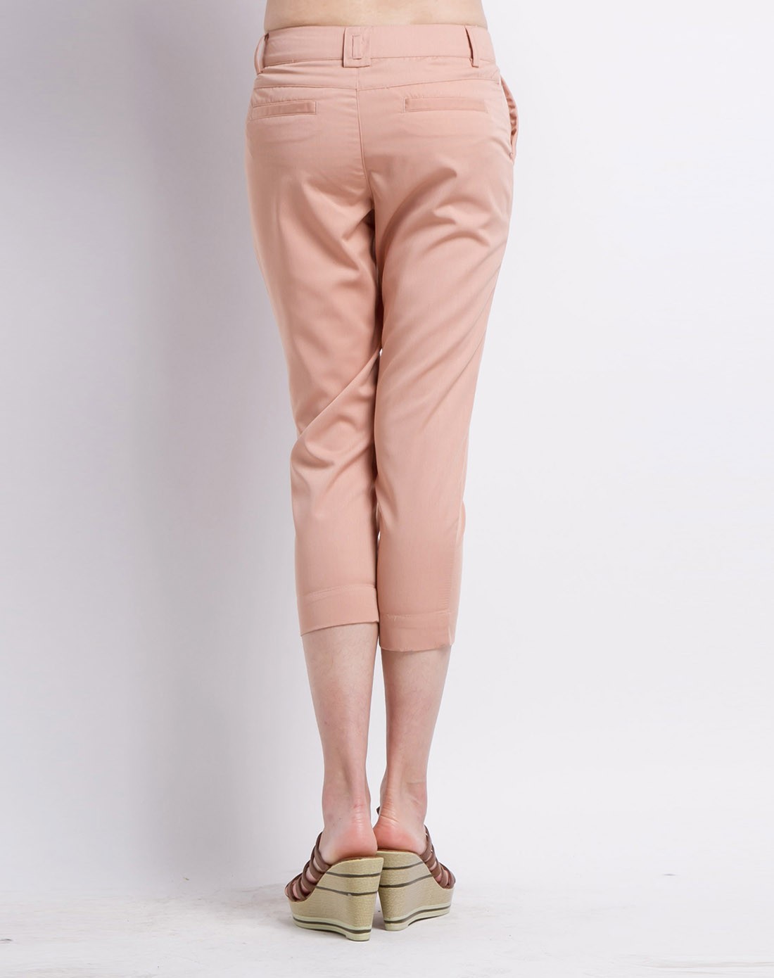 浅肉桂色 女款时尚哈伦水洗六分长裤