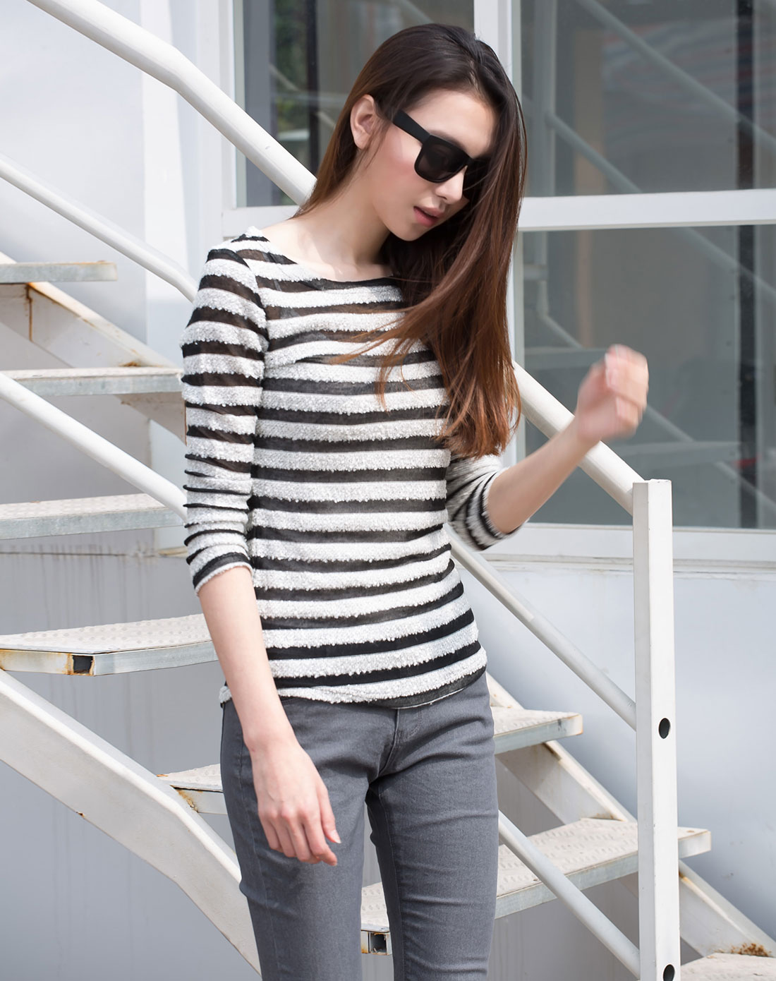 黑白条 女款时尚条纹上衣