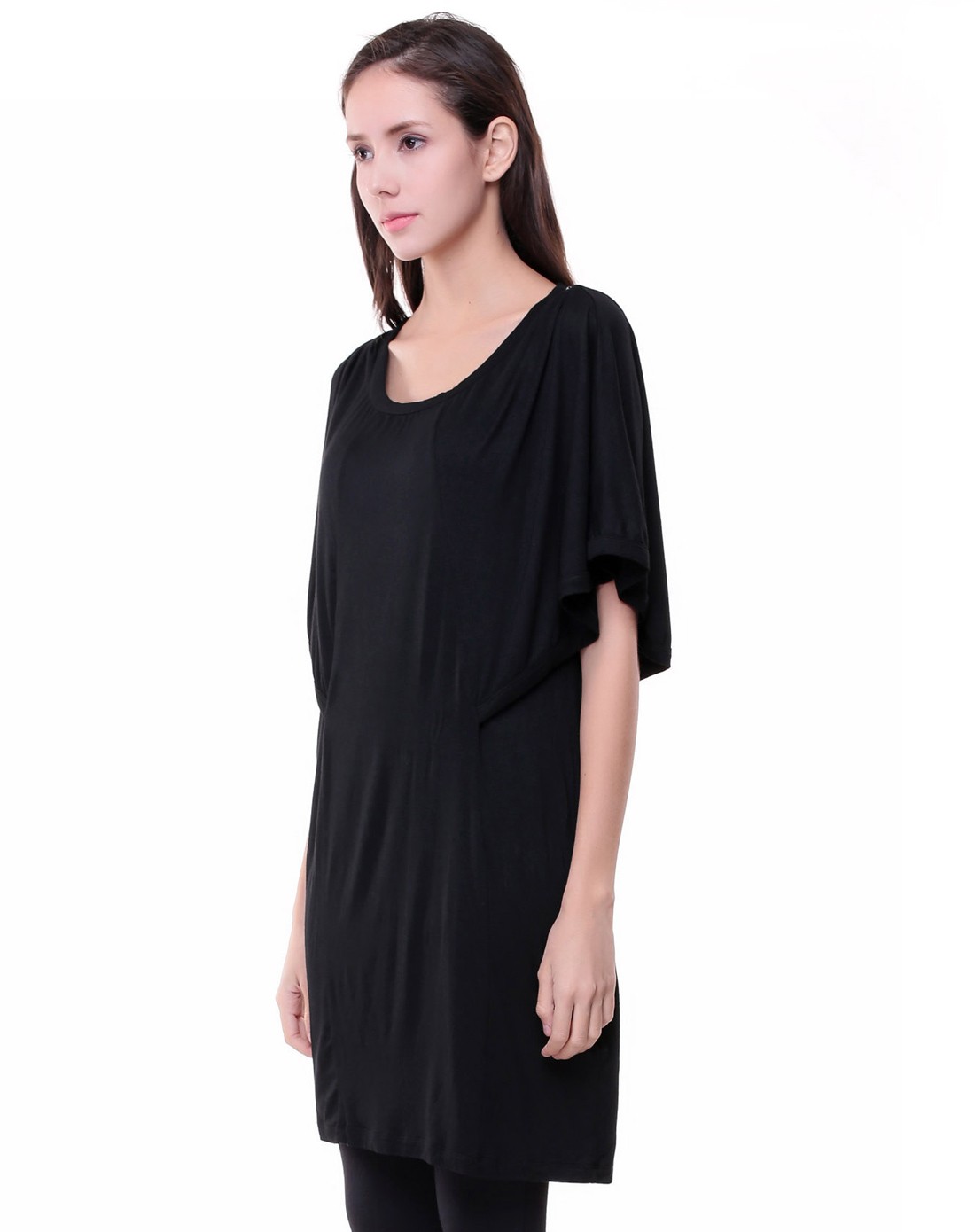 黑色蝙蝠袖连衣服