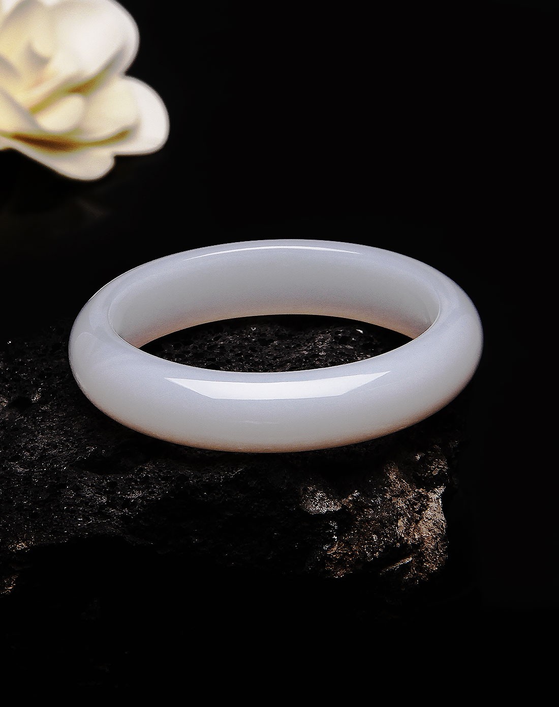 天然冰种白玉髓手镯(附证书)