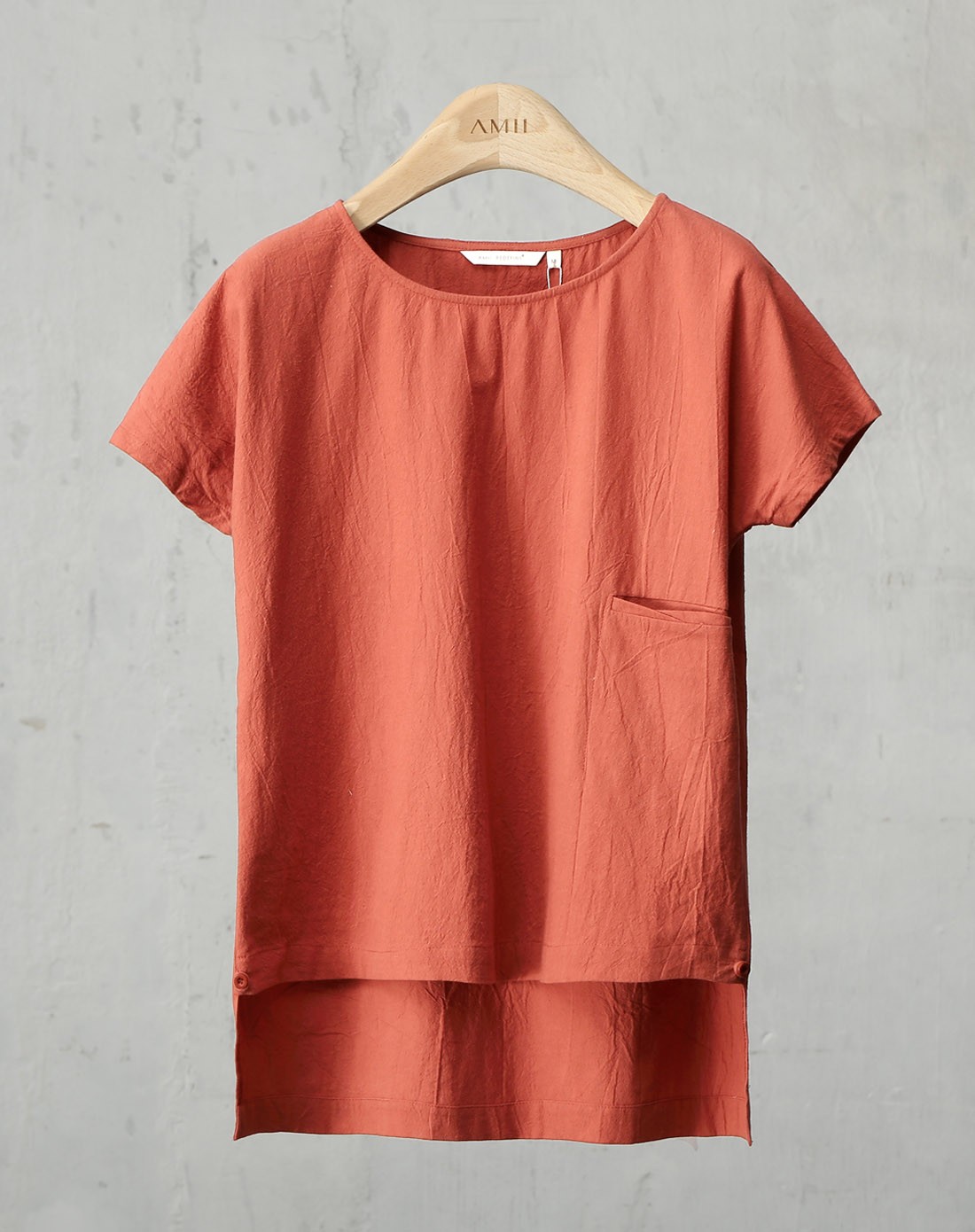 朱砂红前短后长纯棉t恤