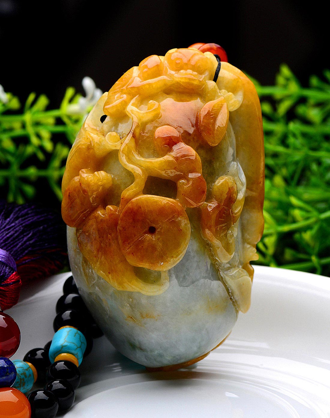 a货翡翠糯种黄翡巧雕隆福齐天手把件