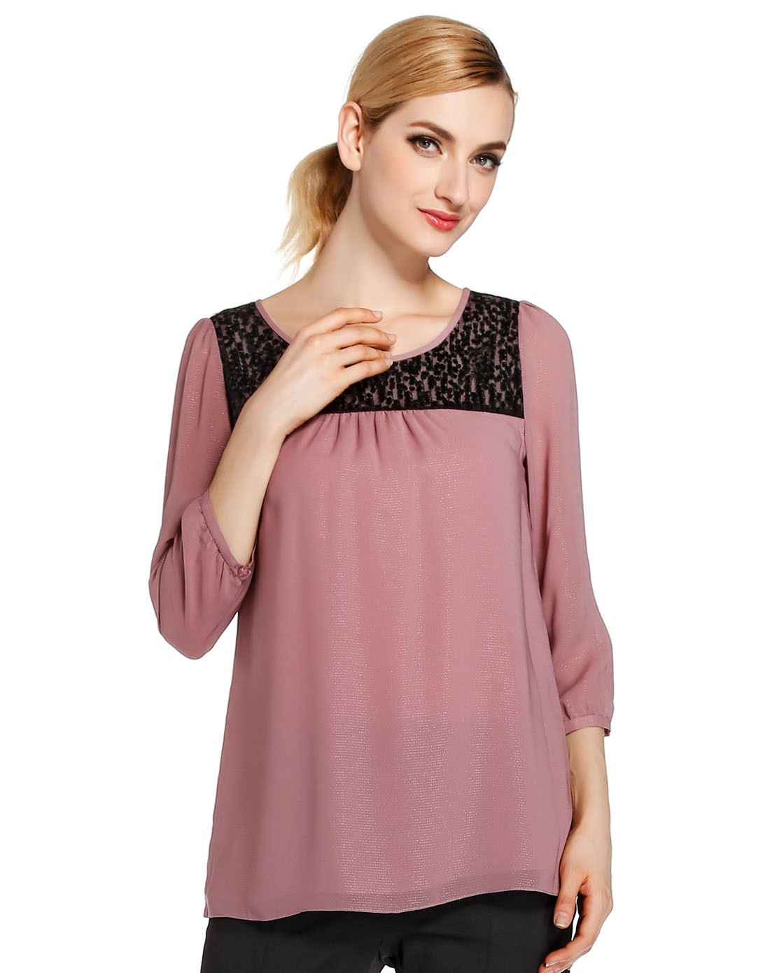 暗粉色舒适休闲八分袖上衣