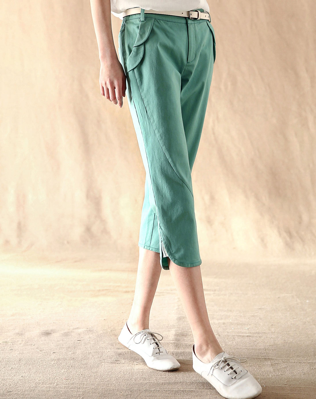 豆绿色简约文艺休闲裤