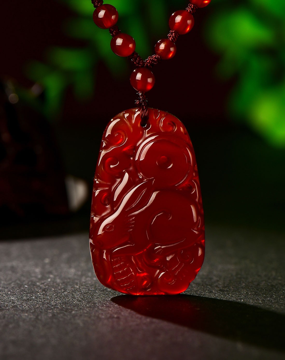 守护神兔牌红玛瑙吊坠