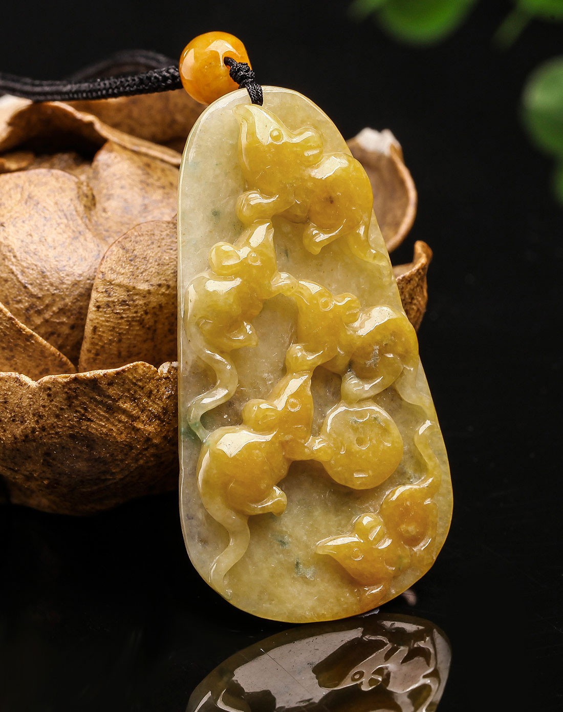 a货黄翡五鼠运财翡翠挂件(附国检证书)