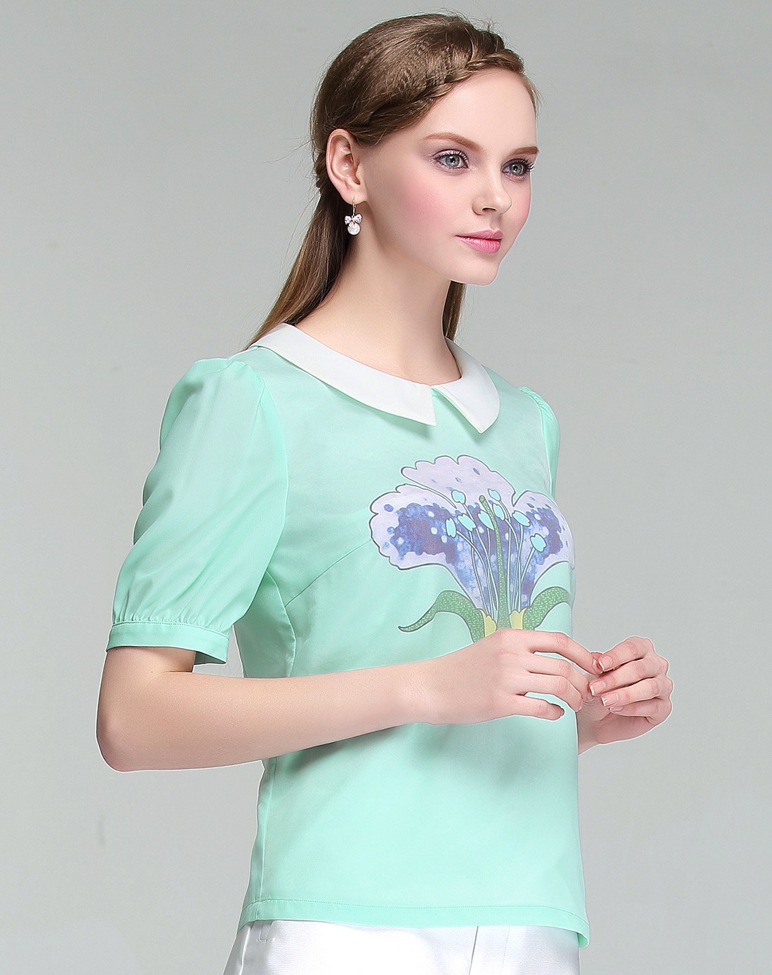 淡青色韩版修身显瘦印花t恤