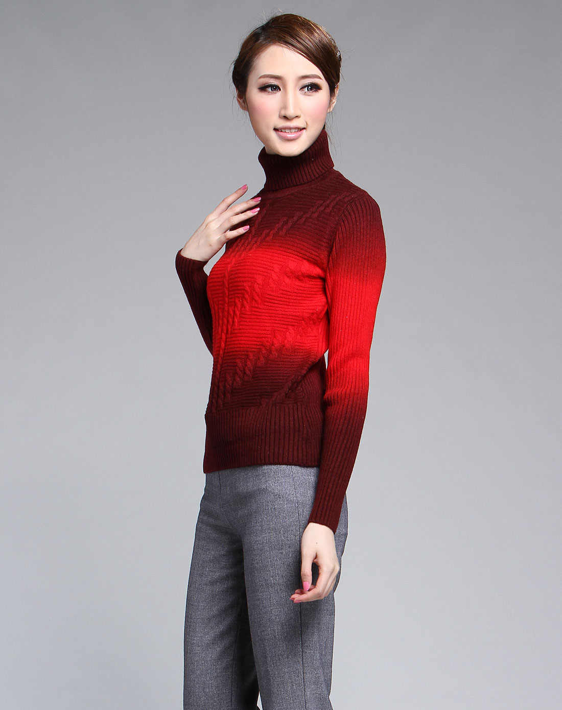 红色渐变时尚高领长袖毛衣