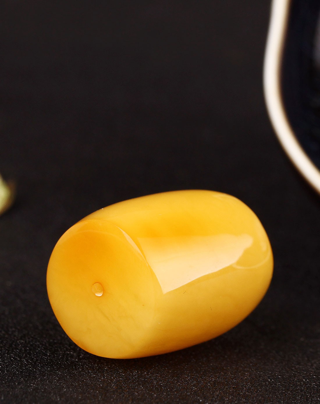 独家发售天然琥珀老蜜蜡桶珠吊坠