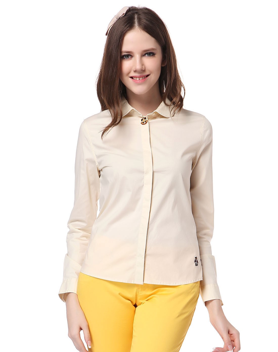 米黄色斯文简洁长袖衬衫