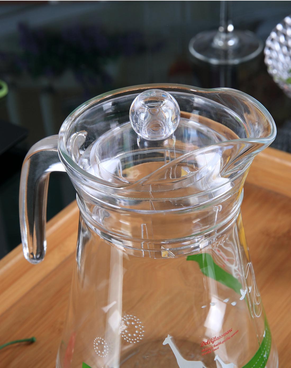 精品压制玻璃凉水壶1320ml