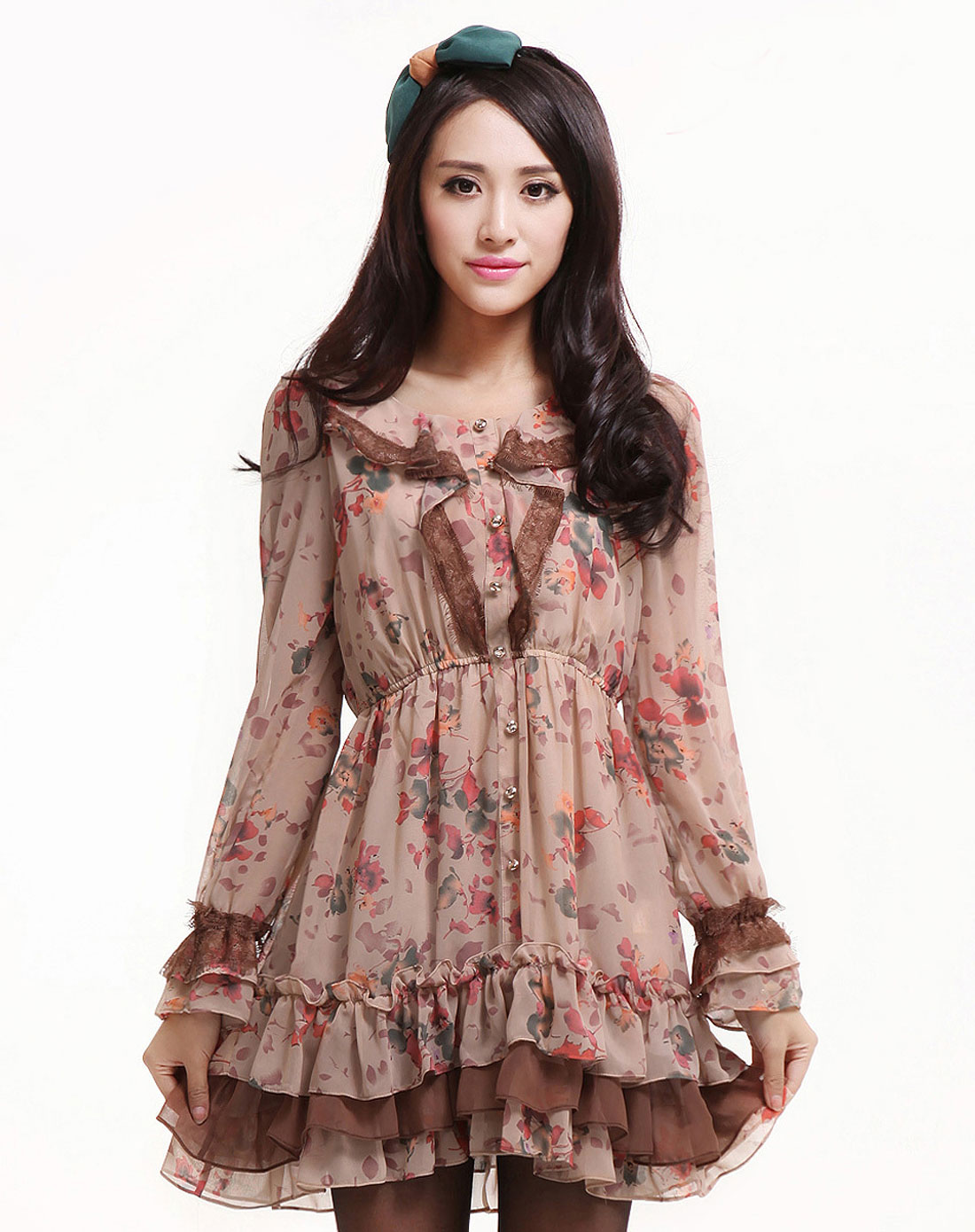 米色蕾丝碎花长袖连衣裙