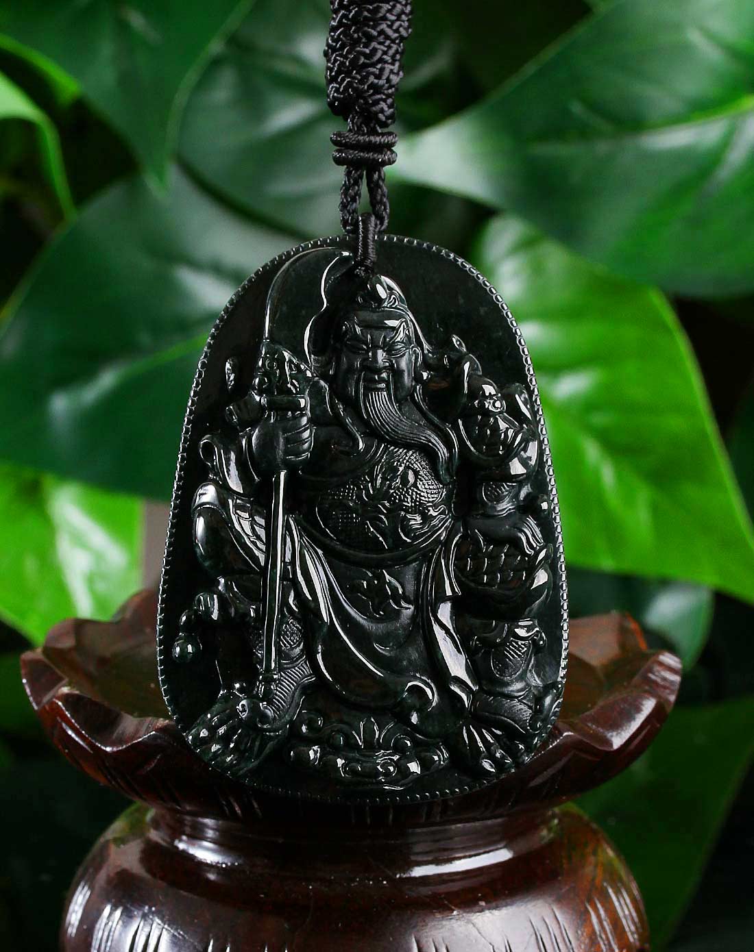 天然a货翡翠关公墨翠大挂件(国家权威认证)