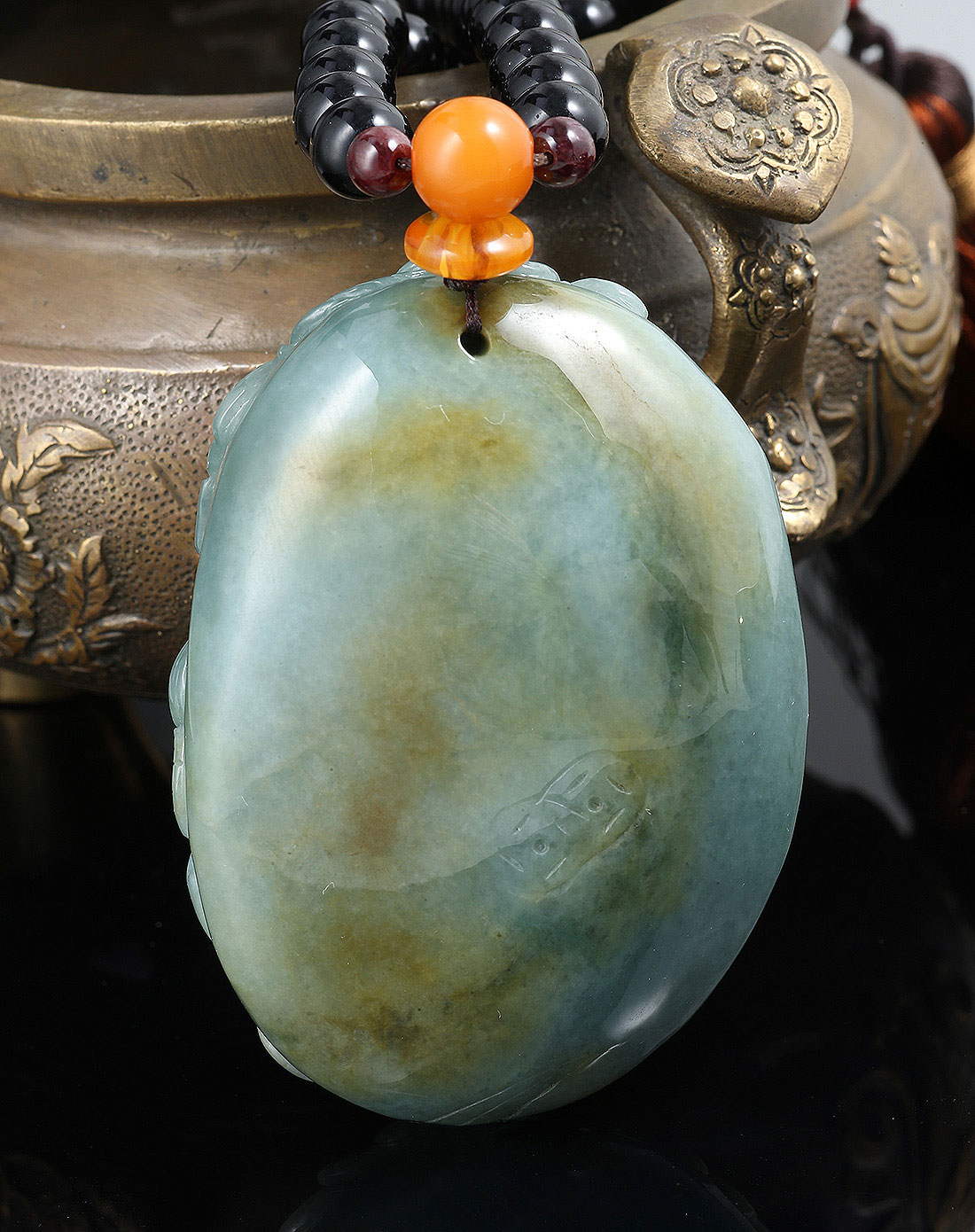 油青种飘黄精雕细腻饱满龙龟天然a货翡翠手把件