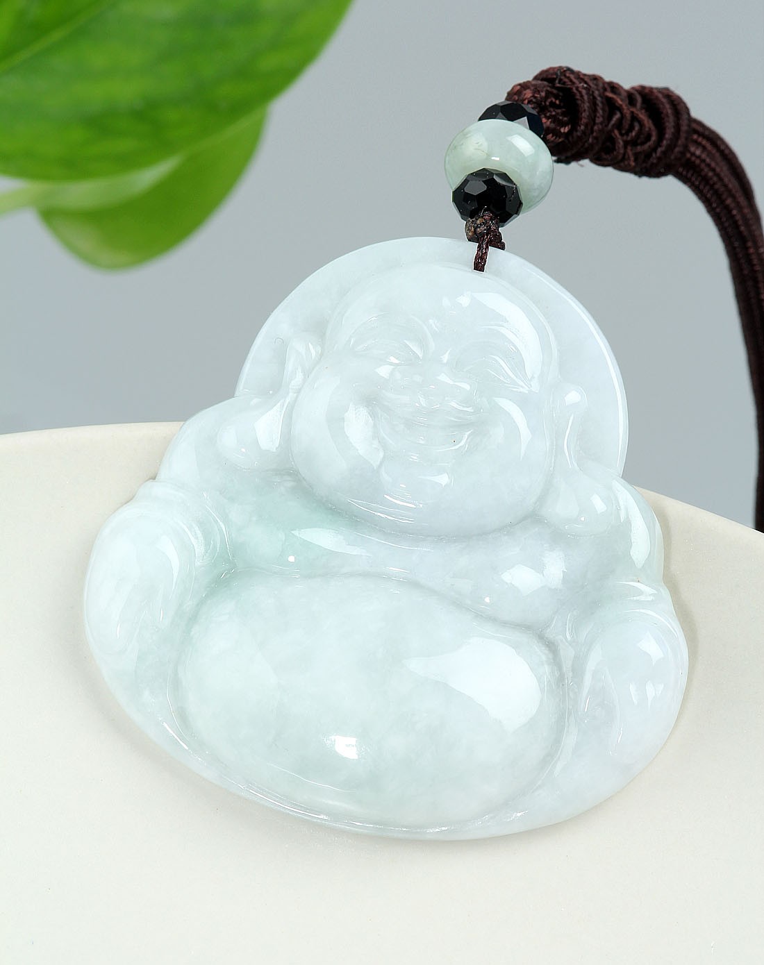 豆种饱满水润宽容大度佛公天然a货翡翠吊坠