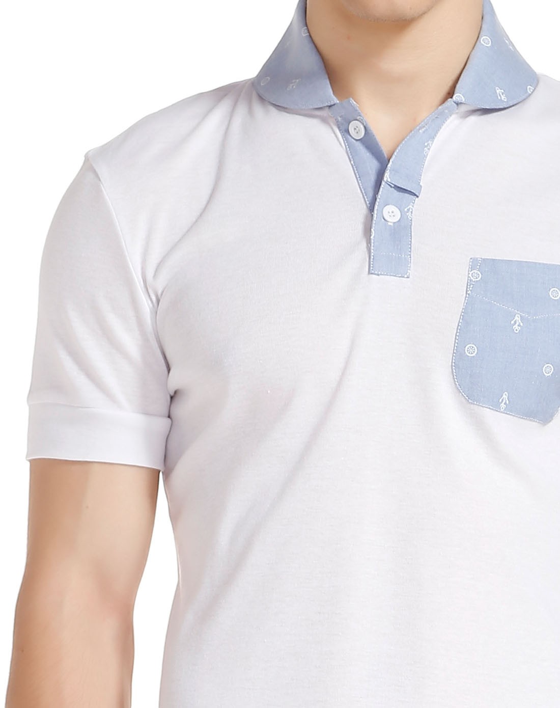 白/浅蓝色时尚潮流简约短袖t恤