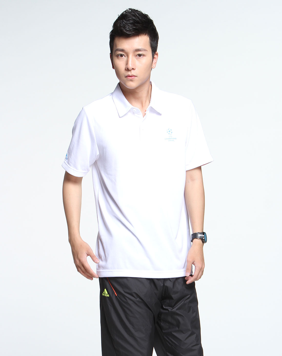 白色短袖简约polo衫