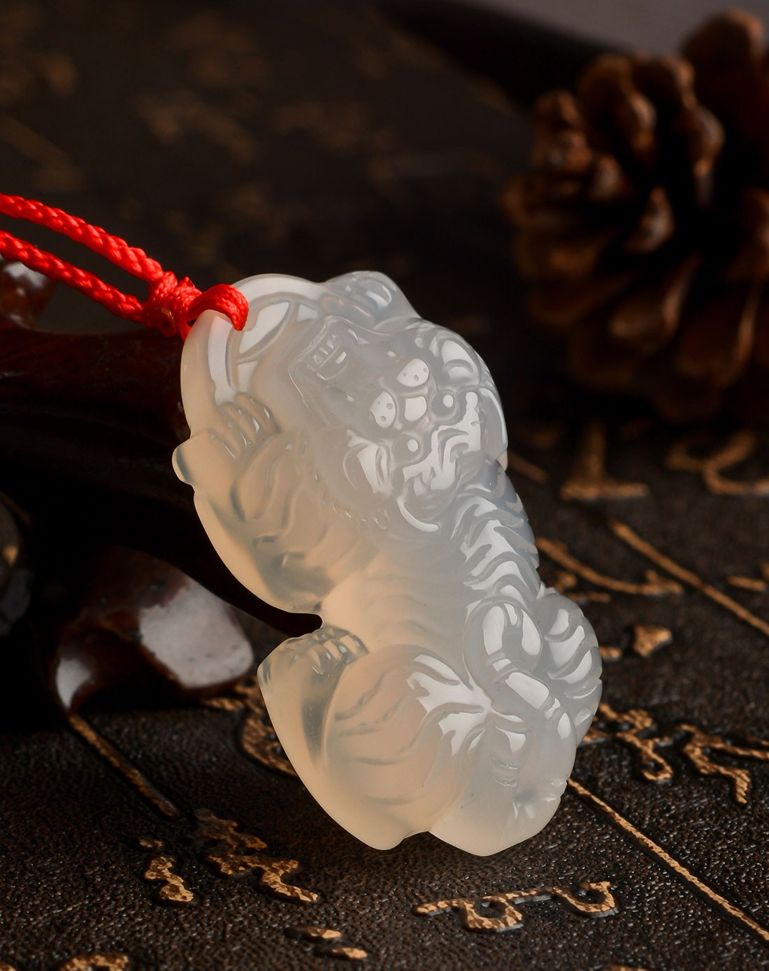 吸金旺财貔貅冰种玉髓吊坠