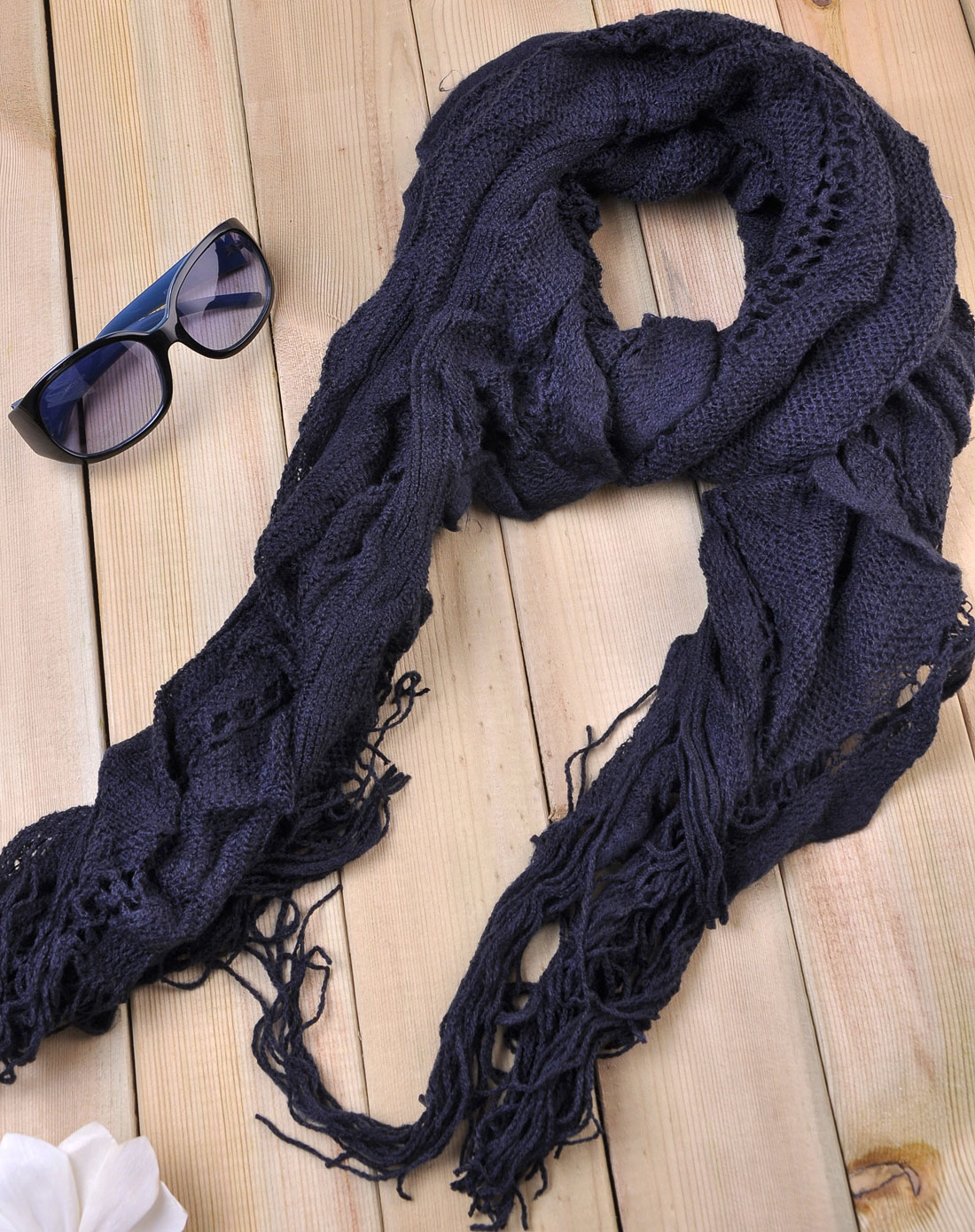 荷叶边褶皱镂空围巾