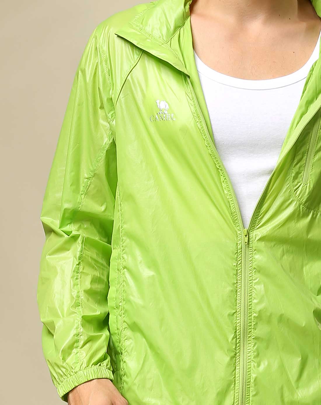 带帽防风透气 男款浅绿色长袖外套