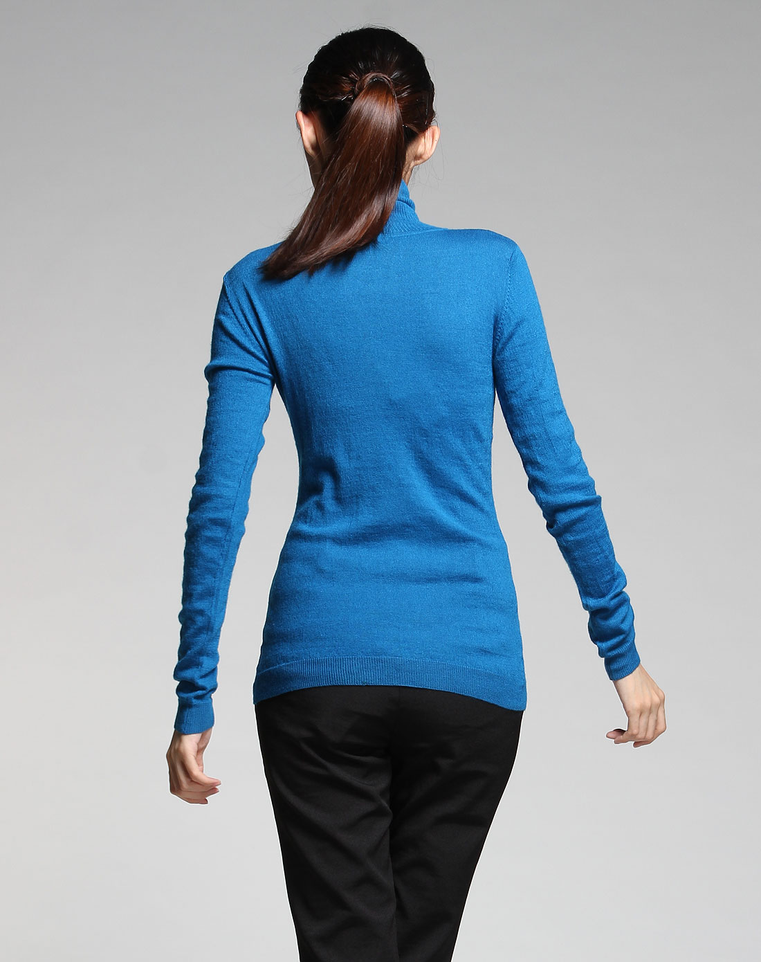 埃迪拉edela女装专场-蓝色高领时尚简约长袖毛衣