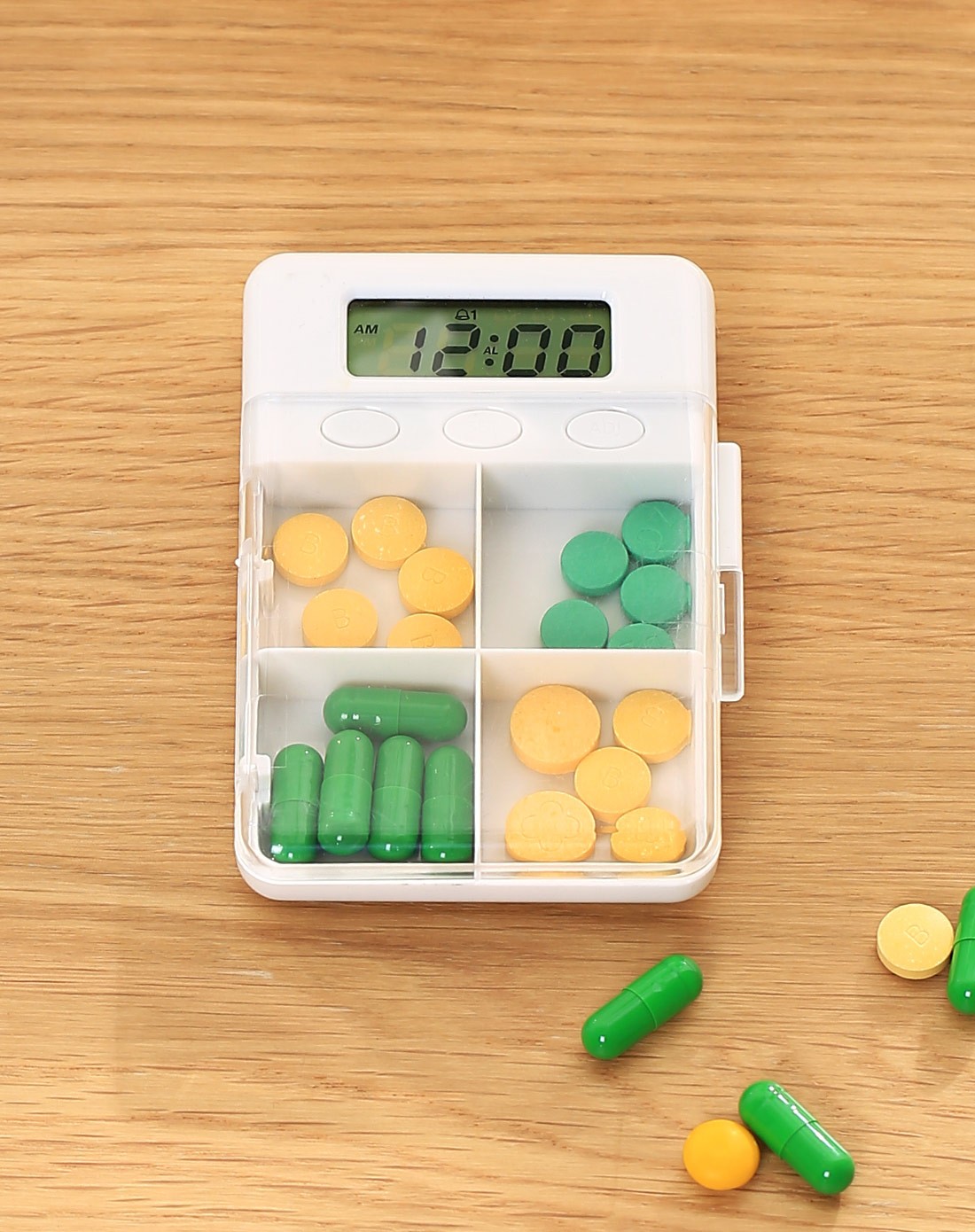 白色便携式智能服药提醒药盒