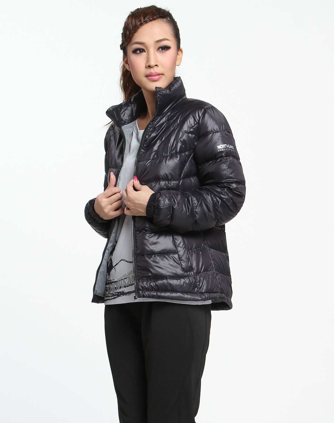 黑色诺娜羽绒服