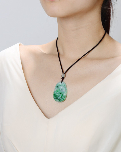 a货翡翠白底青俏色凤穿牡丹吊坠