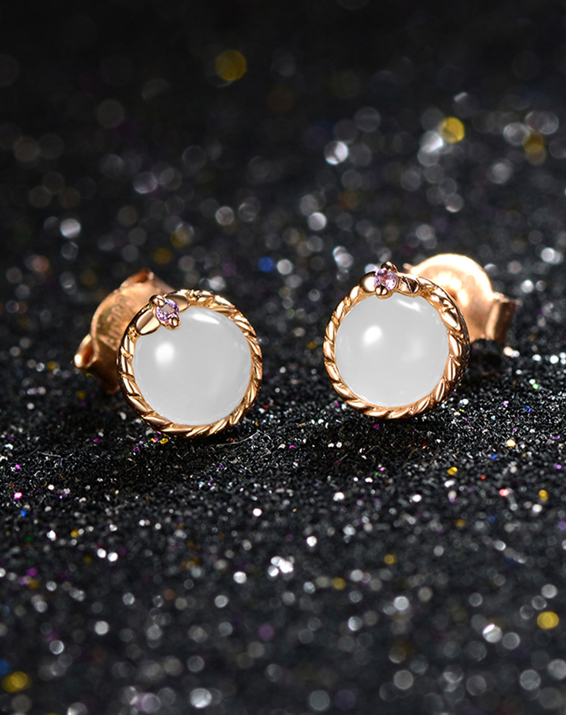 18k金金镶玉圆形耳钉